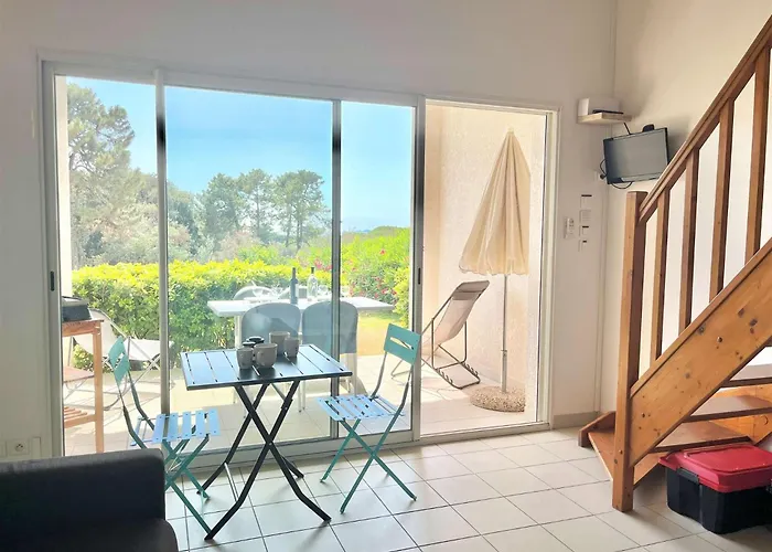 Bella Vista 302 *